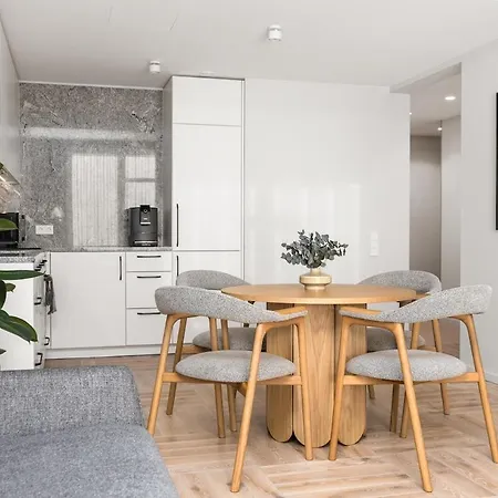 New Modern Center With Old Town Views Apartment