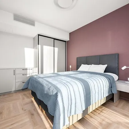 Apartment New Modern Center With Old Town Views